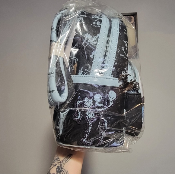 SDCC exclusive Corpse Bride backpack - Picture 2 of 3